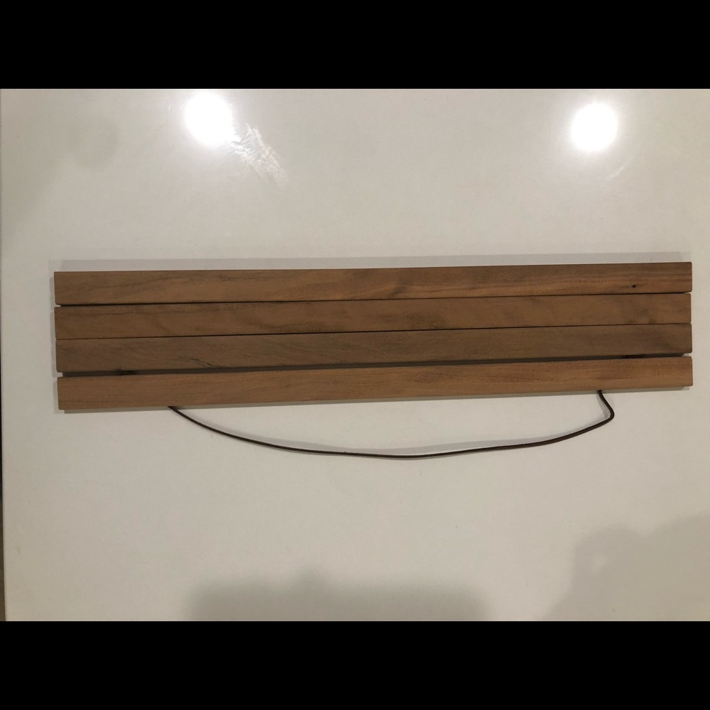 16” Hanging Poster Frame - Picture 9 of 9